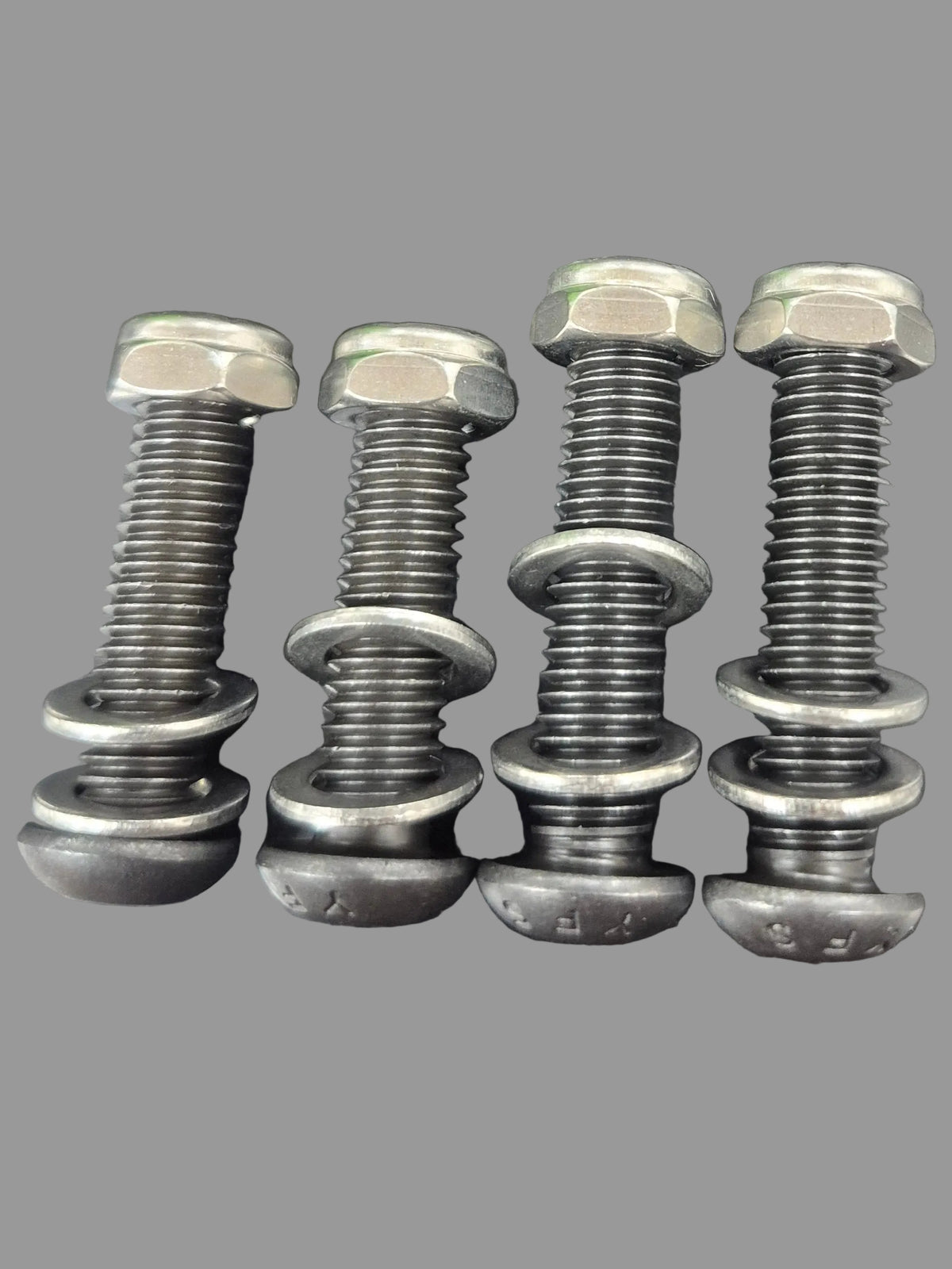 CHARGER CASSETTE MOUNTING BOLT KIT